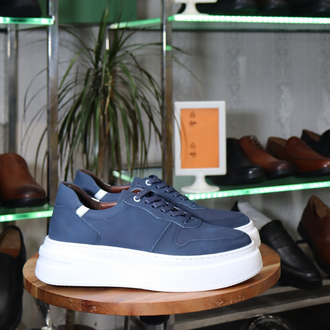 Basket_En_Cuir_blue_-_Norman_1