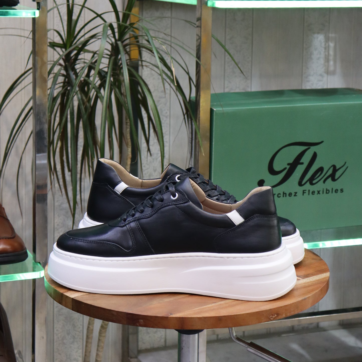 Basket En Cuir Noir- Armand