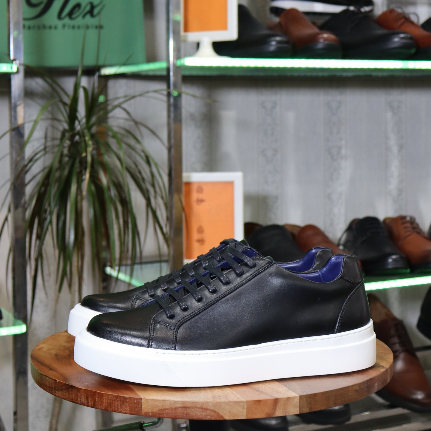 Basket En Cuir Noir