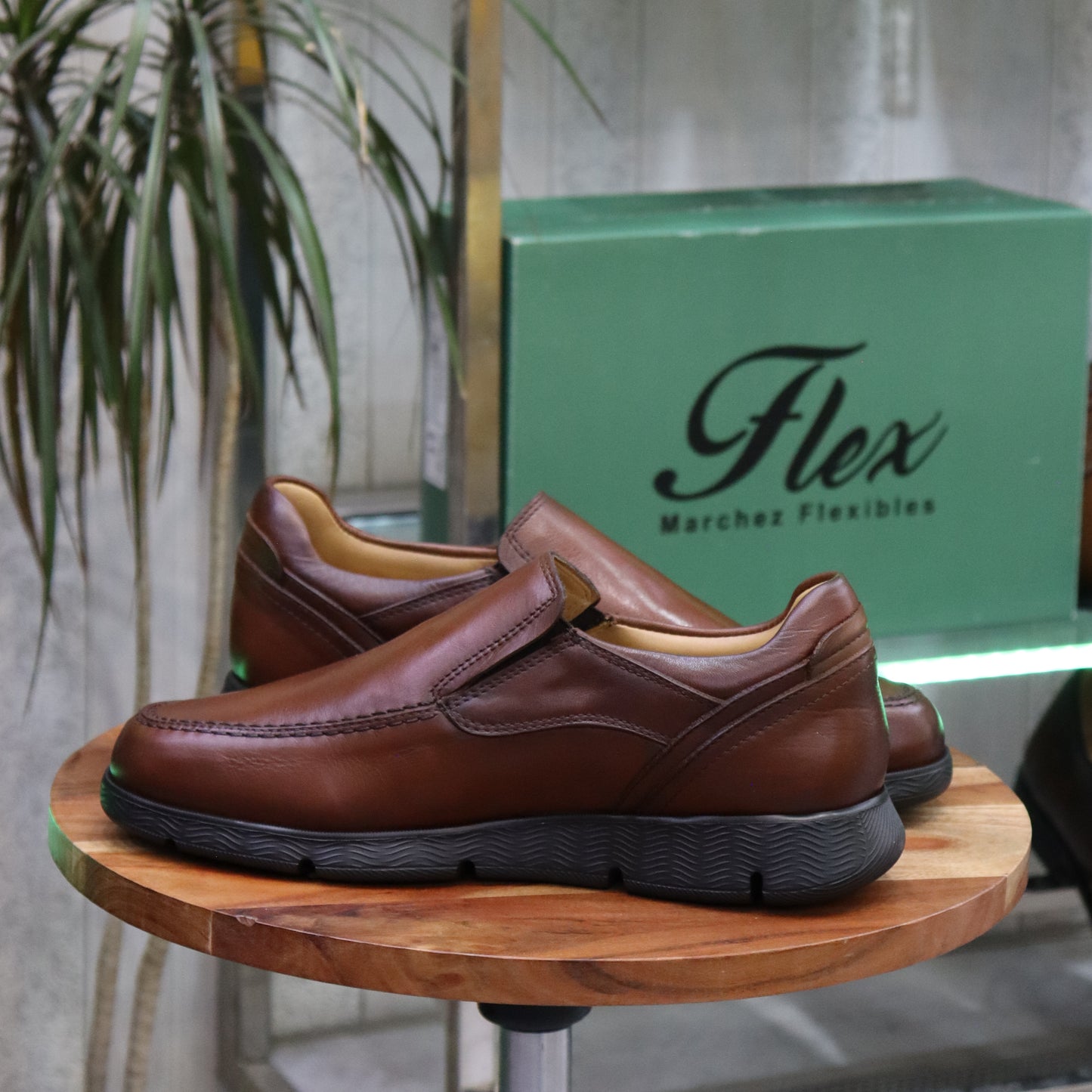Chaussures En Cuir Tabac - Armand