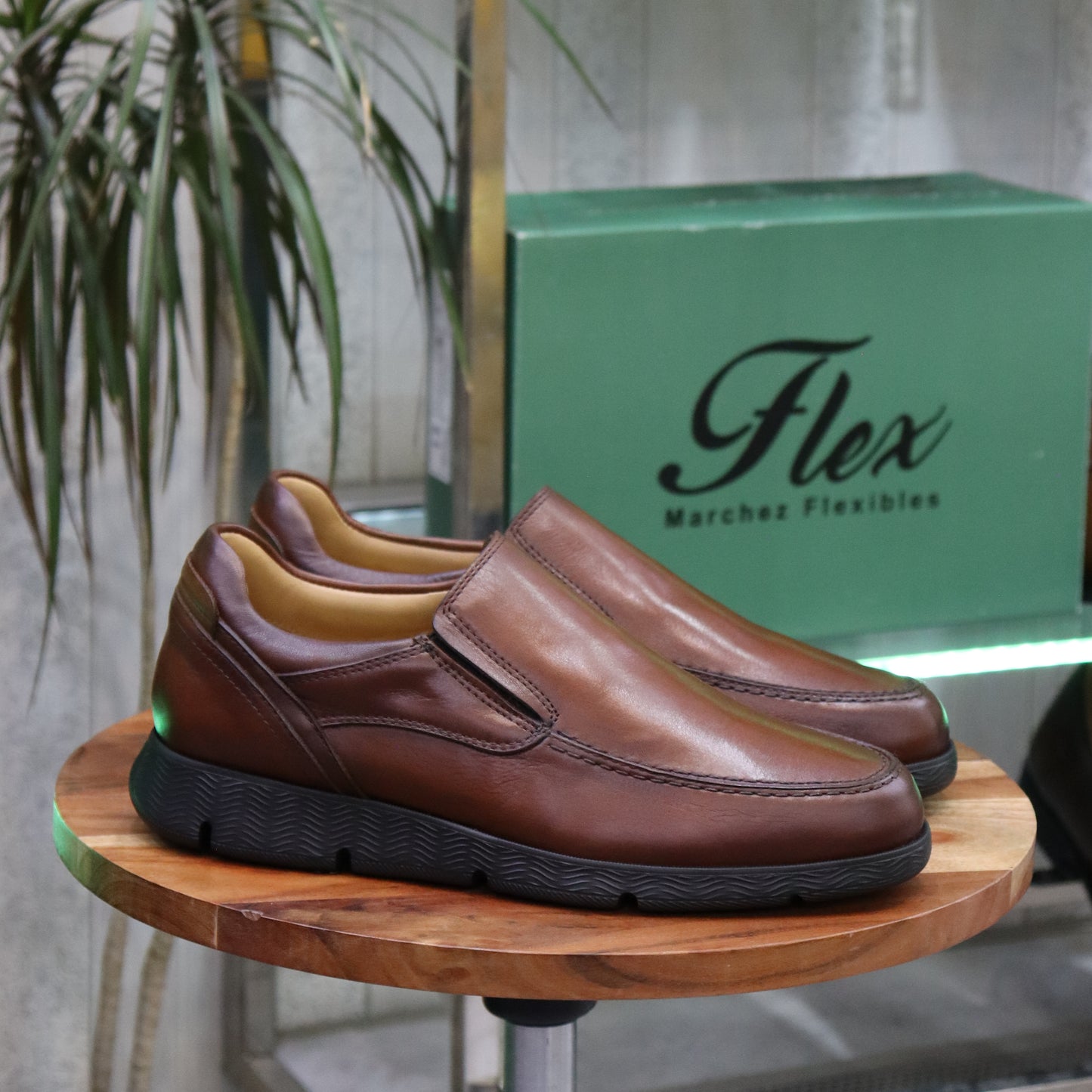 Chaussures En Cuir Tabac - Armand