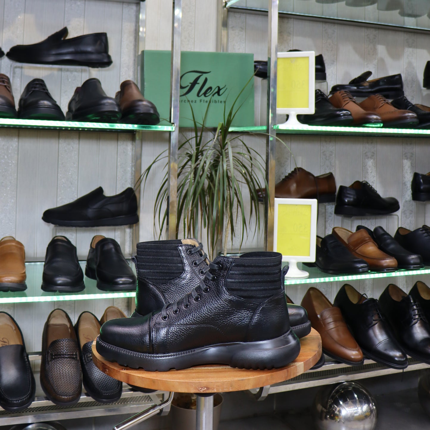 Bottine Chelsea En Cuir Noir - Assaka