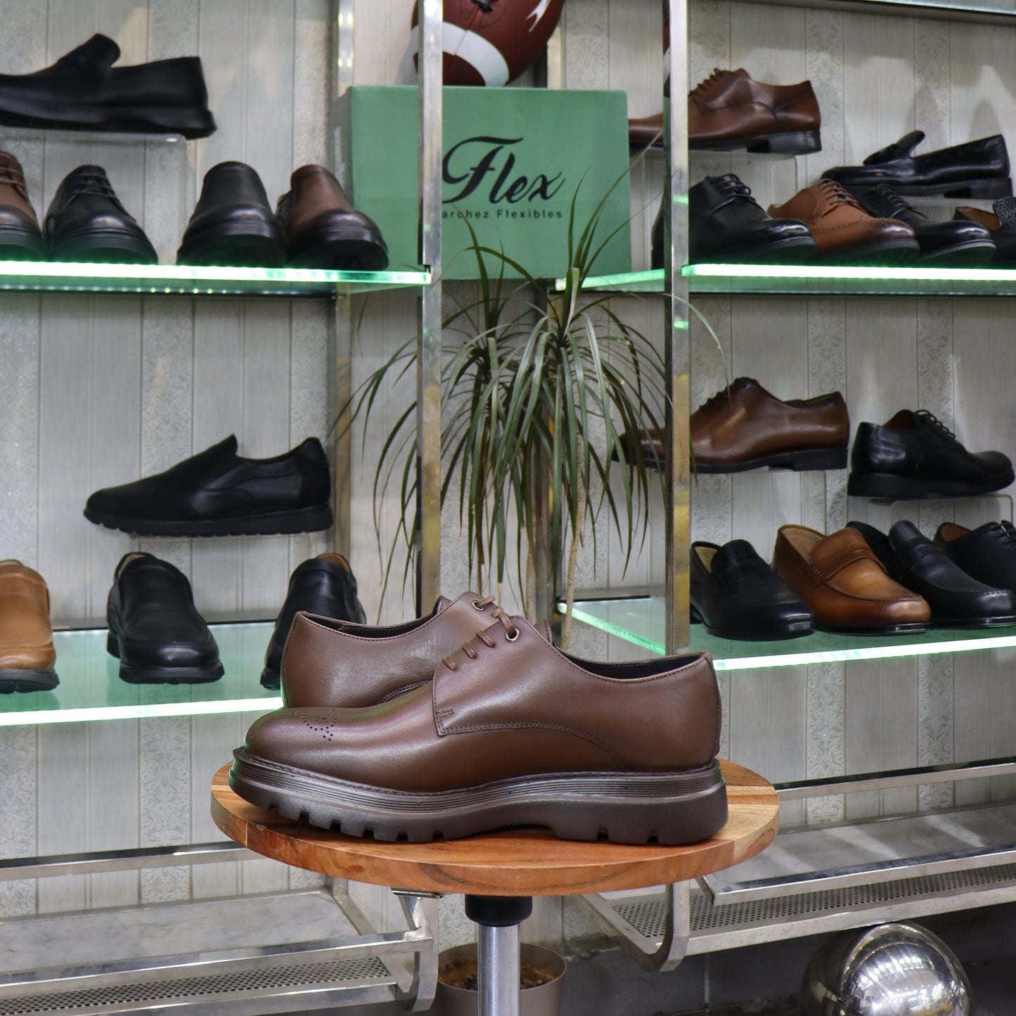 Chaussures Derby Homme En Cuir Marron – Semelle EVA| FlexShoes - Leanardo