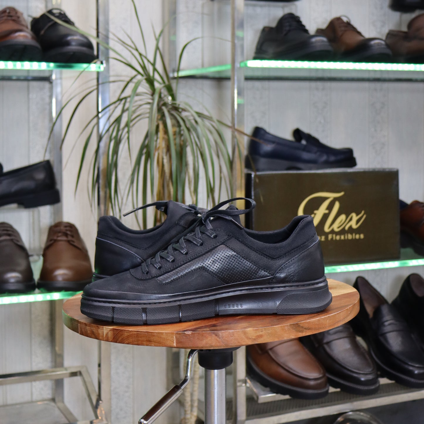 Basket En Cuir Noir - Kénitra