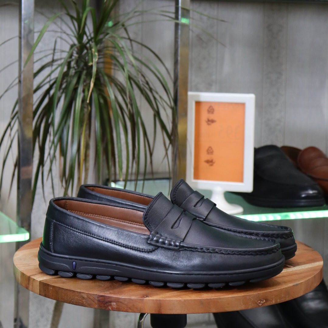 Mocassin En Cuir homme en cuir naturel - Flexshoes, confort et style marocain
Mocassin En Cuir homme en cuir véritable - Flexshoes Maroc, qualité premium