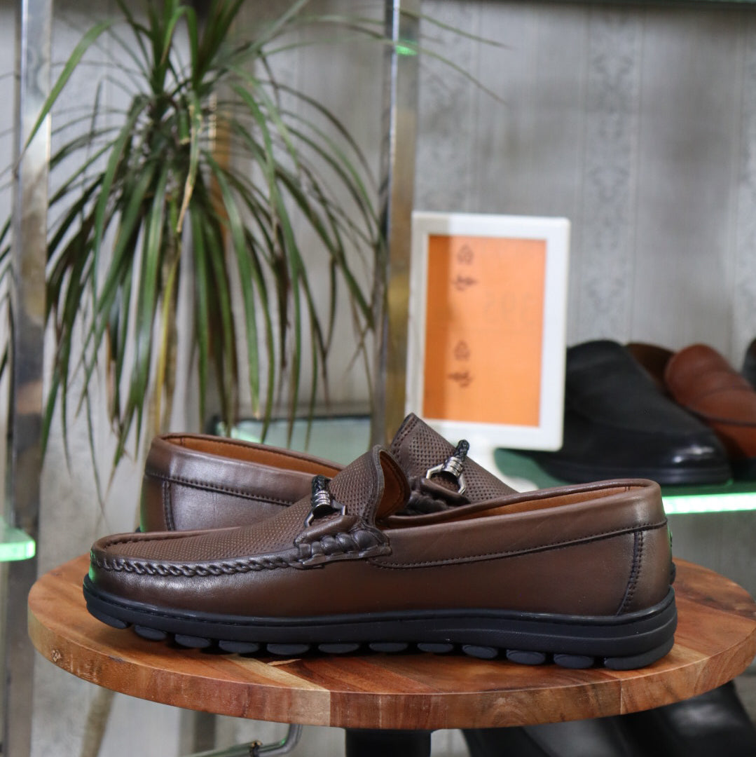 Mocassin En cuir marron pour homme - Élégance et confort
Acheter Mocassin En Cuir g pour homme - Flexshoes Maroc