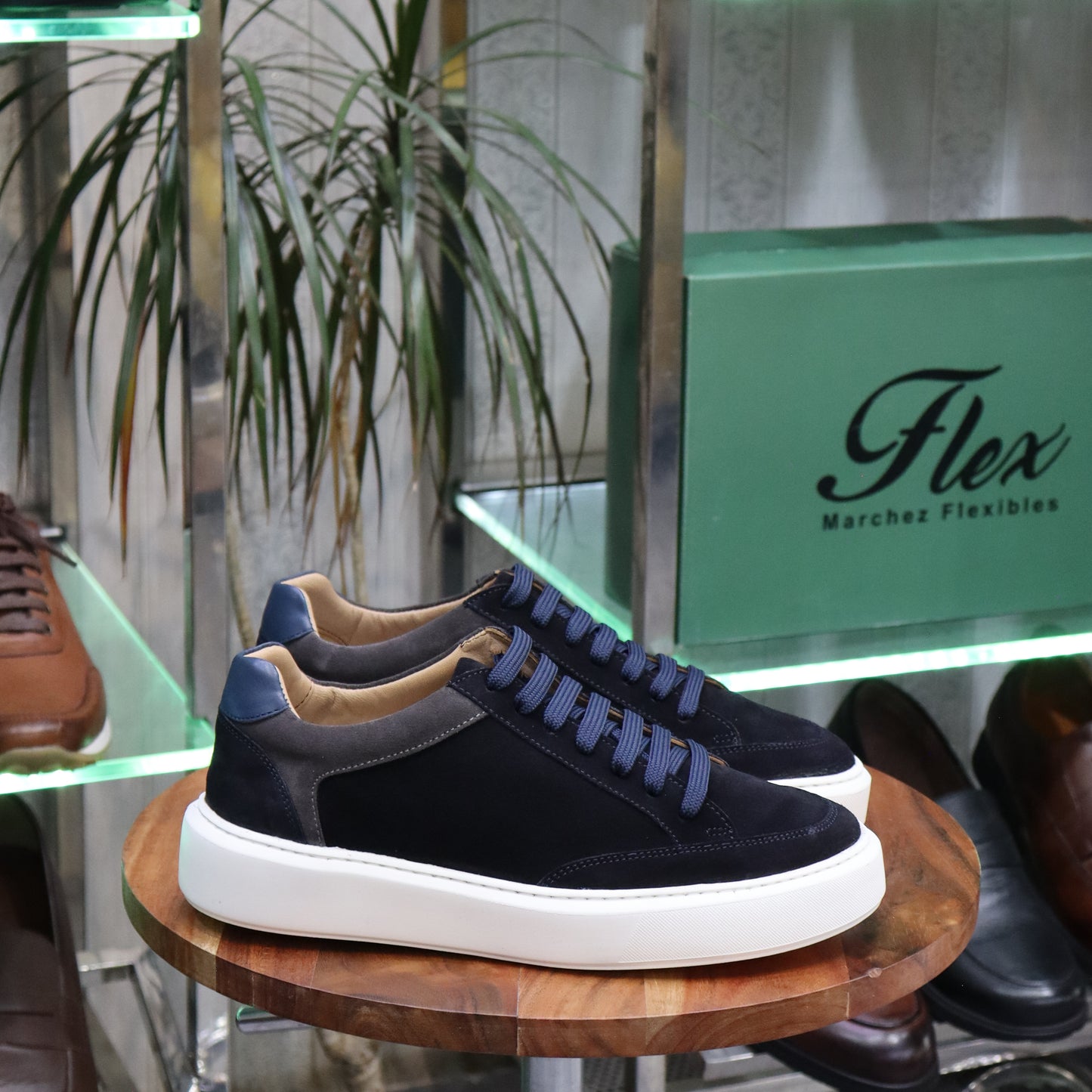 Basket En Cuir Bleu Nubuck - Vigo