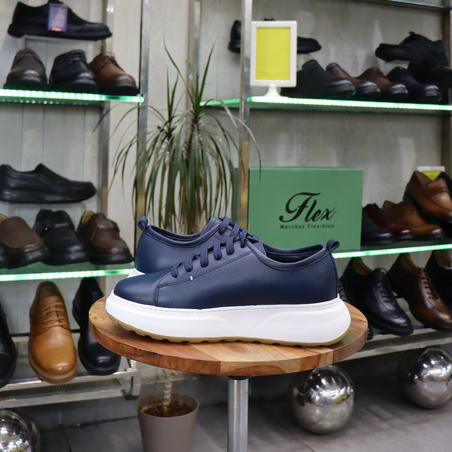 Basket  En Cuir BLeu -  Cala