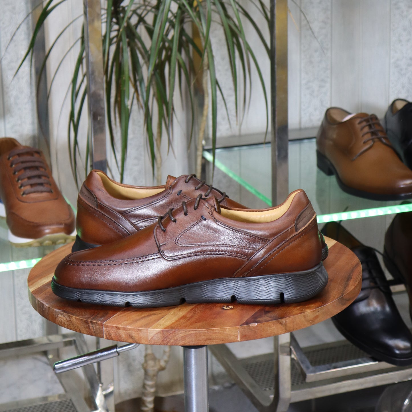 Basket  En Cuir Marron -  Montgomery
