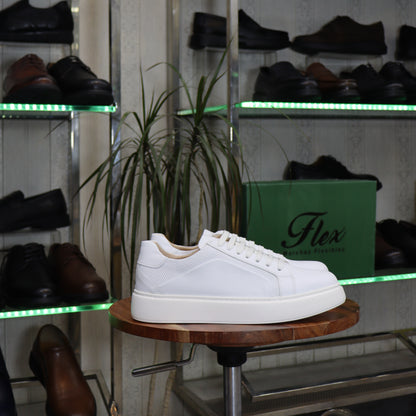 Basket en cuir blanc homme avec panneau perforé et semelle épaisse - Flexshoes