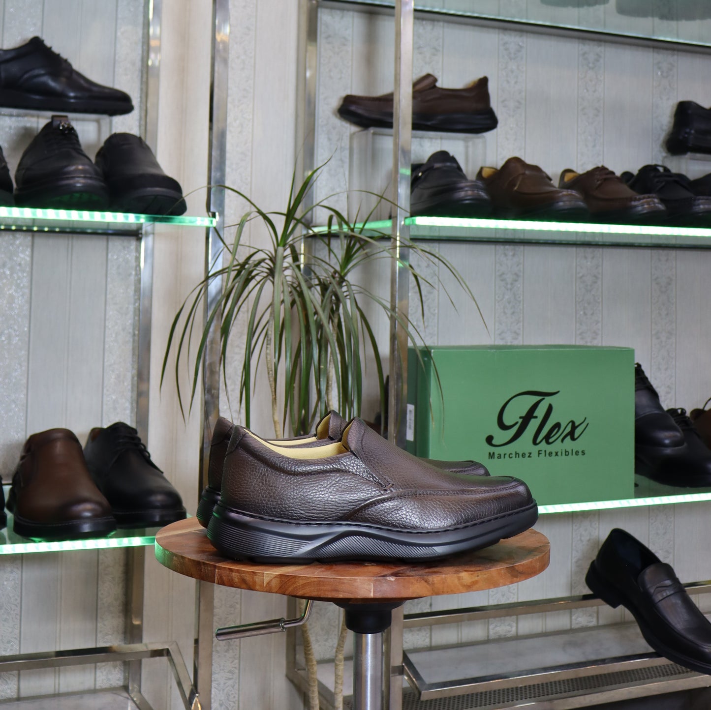 Mocassin marron en cuir grainé pour homme, sans lacets - Flexshoes