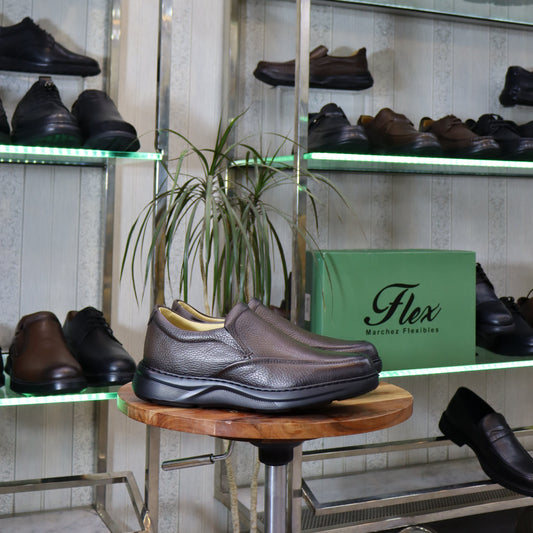 Mocassin marron en cuir grainé pour homme, sans lacets - Flexshoes