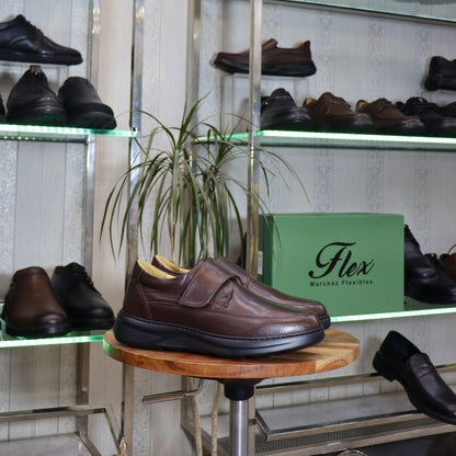 Chaussure confort marron à scratch en cuir pour homme - Flexshoes