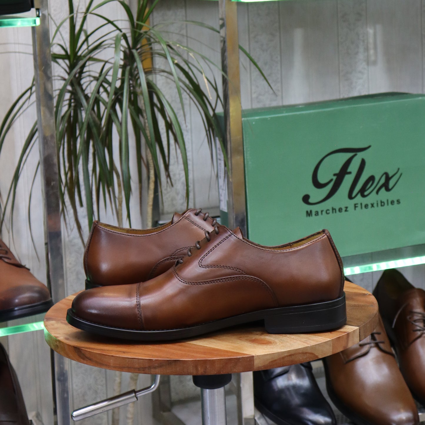 Chaussures  En Cuir Marron-   Herve