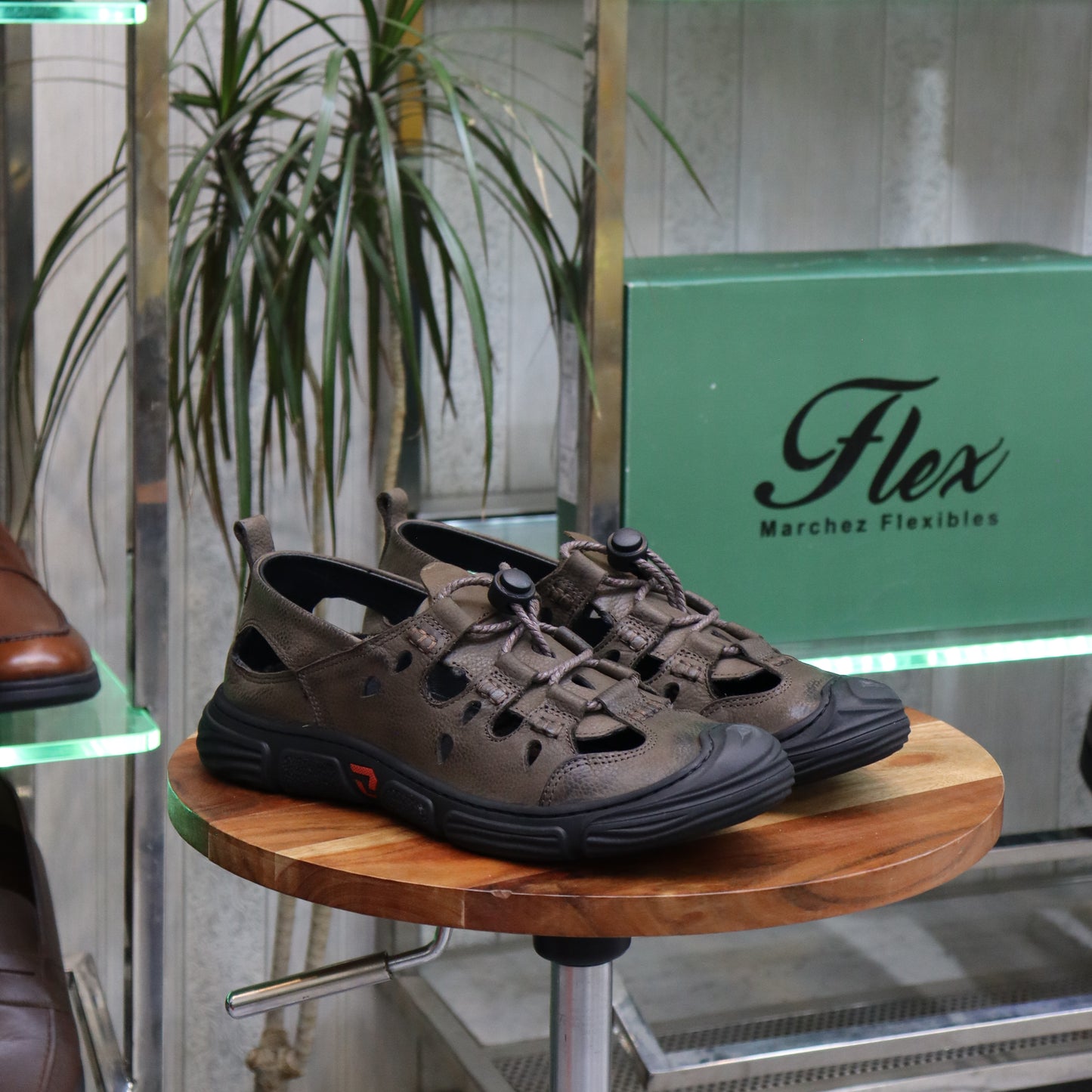 Sandale En Cuir Marron Nubuck  -  Austin