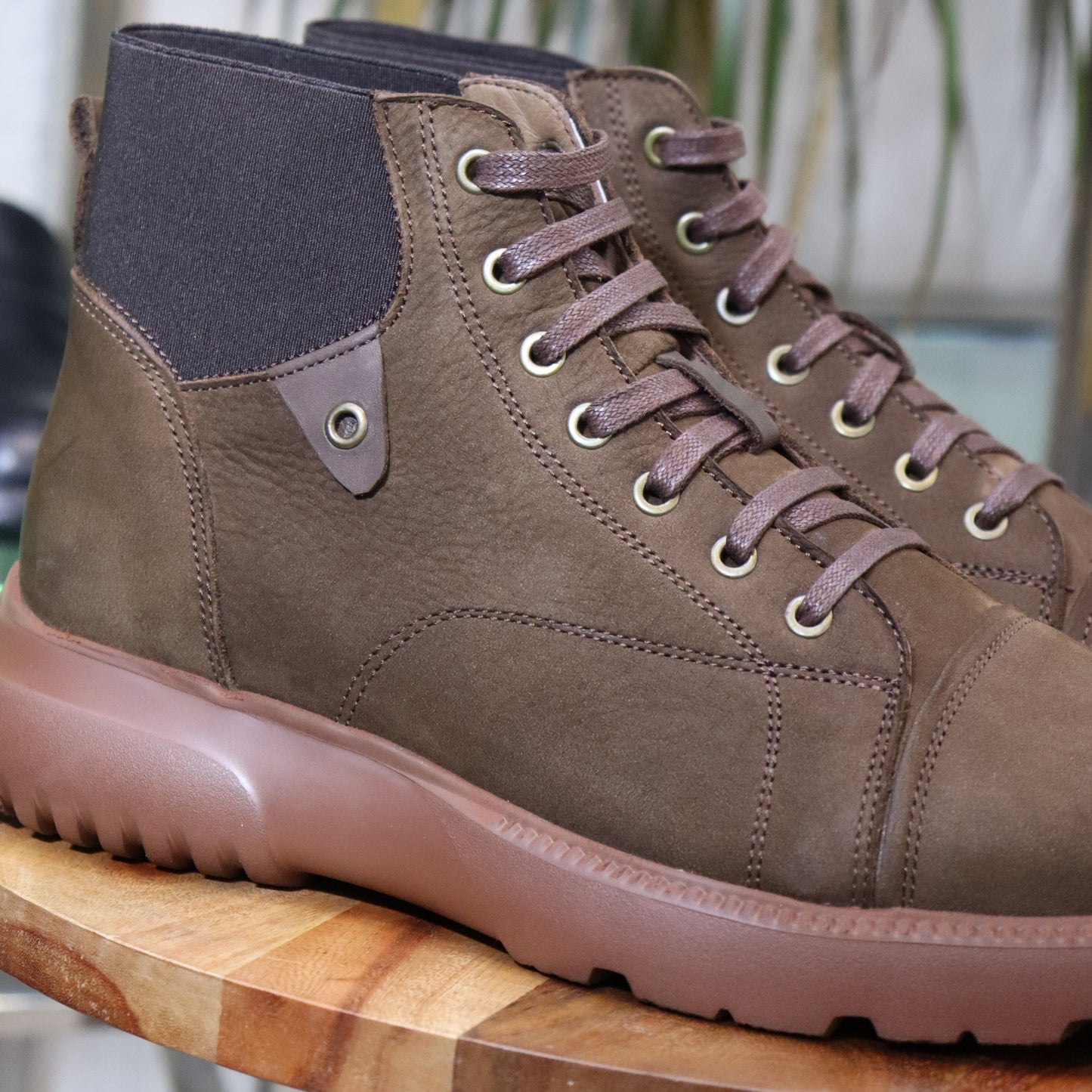 Bottine Chelsea En Cuir Marron Nubuck - Assaka