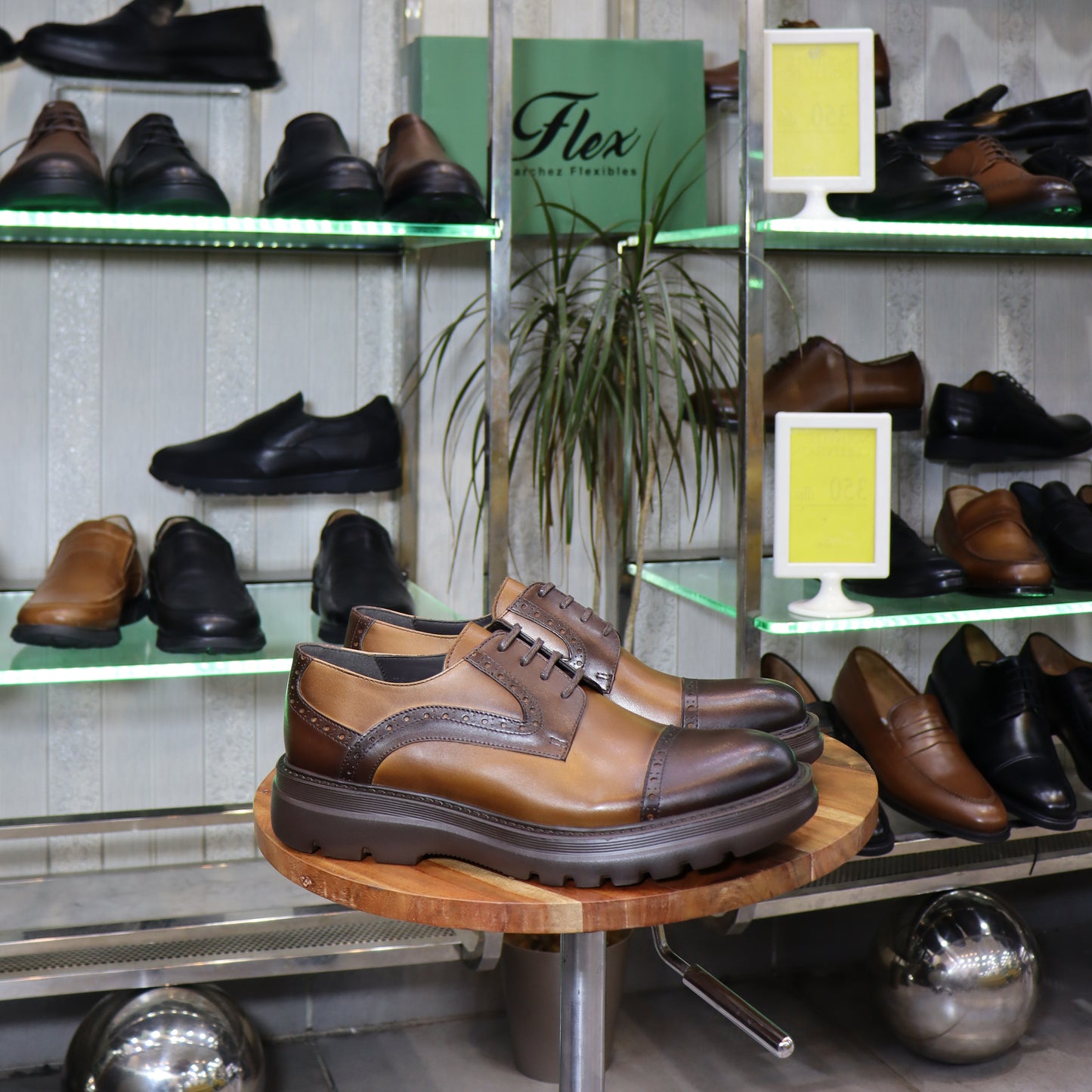 Chaussures Derby Homme En Cuir Marron– Semelle EVA FlexShoes - Dikens