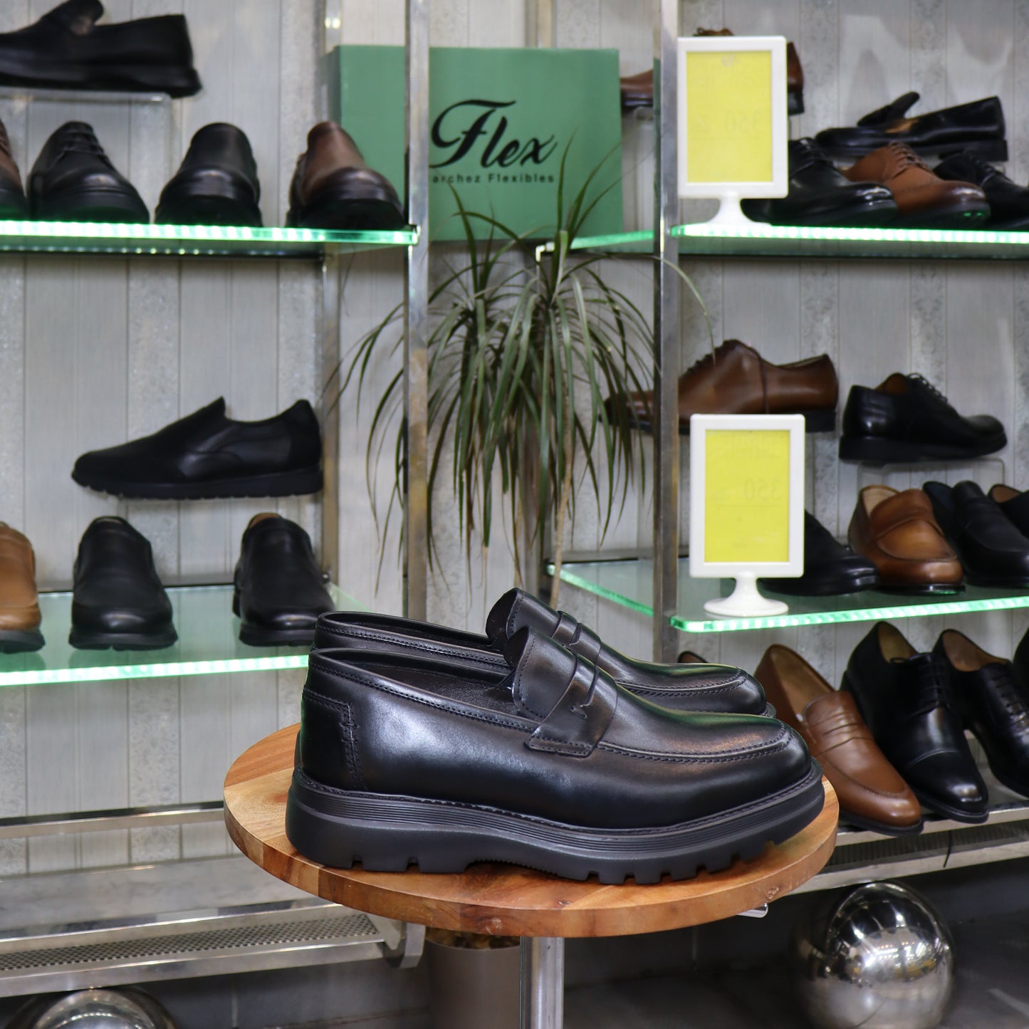 Chaussures Mocassin Homme En Cuir Noir – Semelle EVA FlexShoes - Wembley