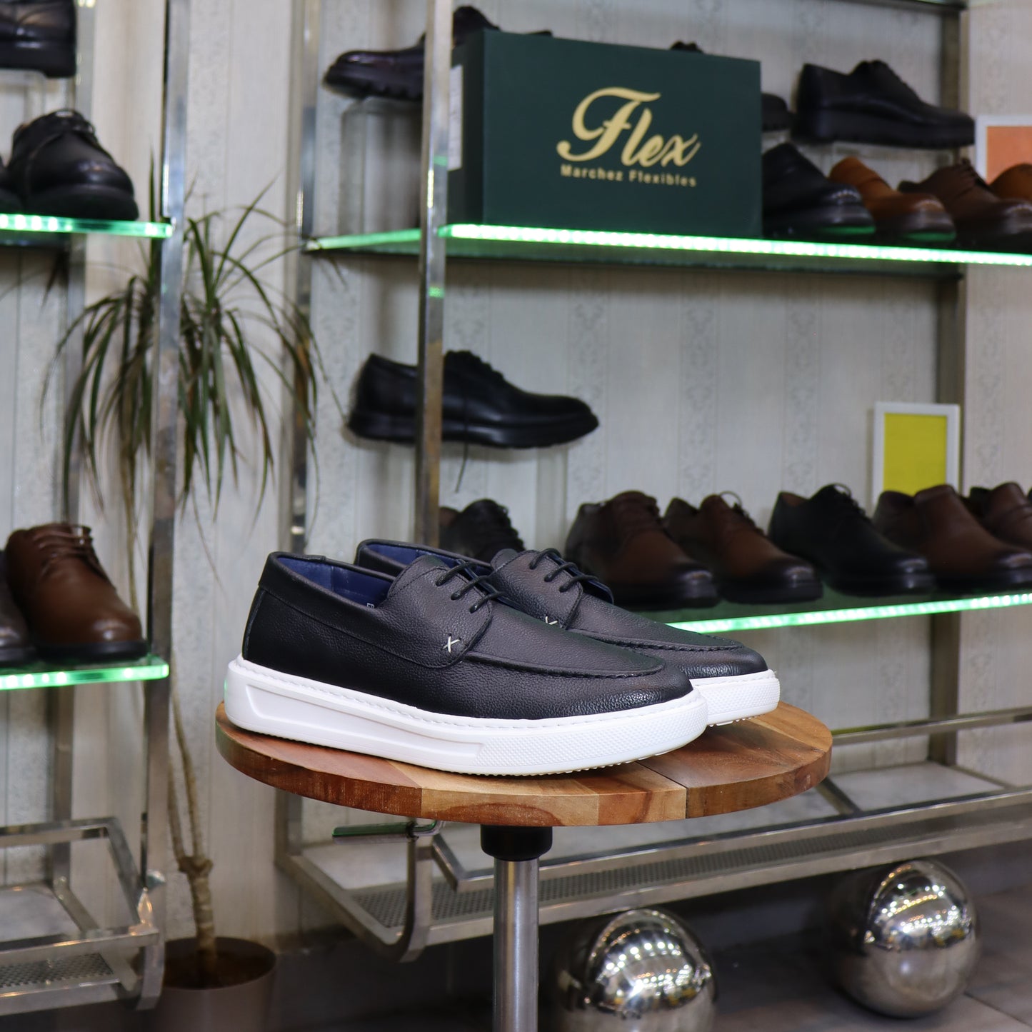 Chaussure En Cuir Noir -  Sefrou