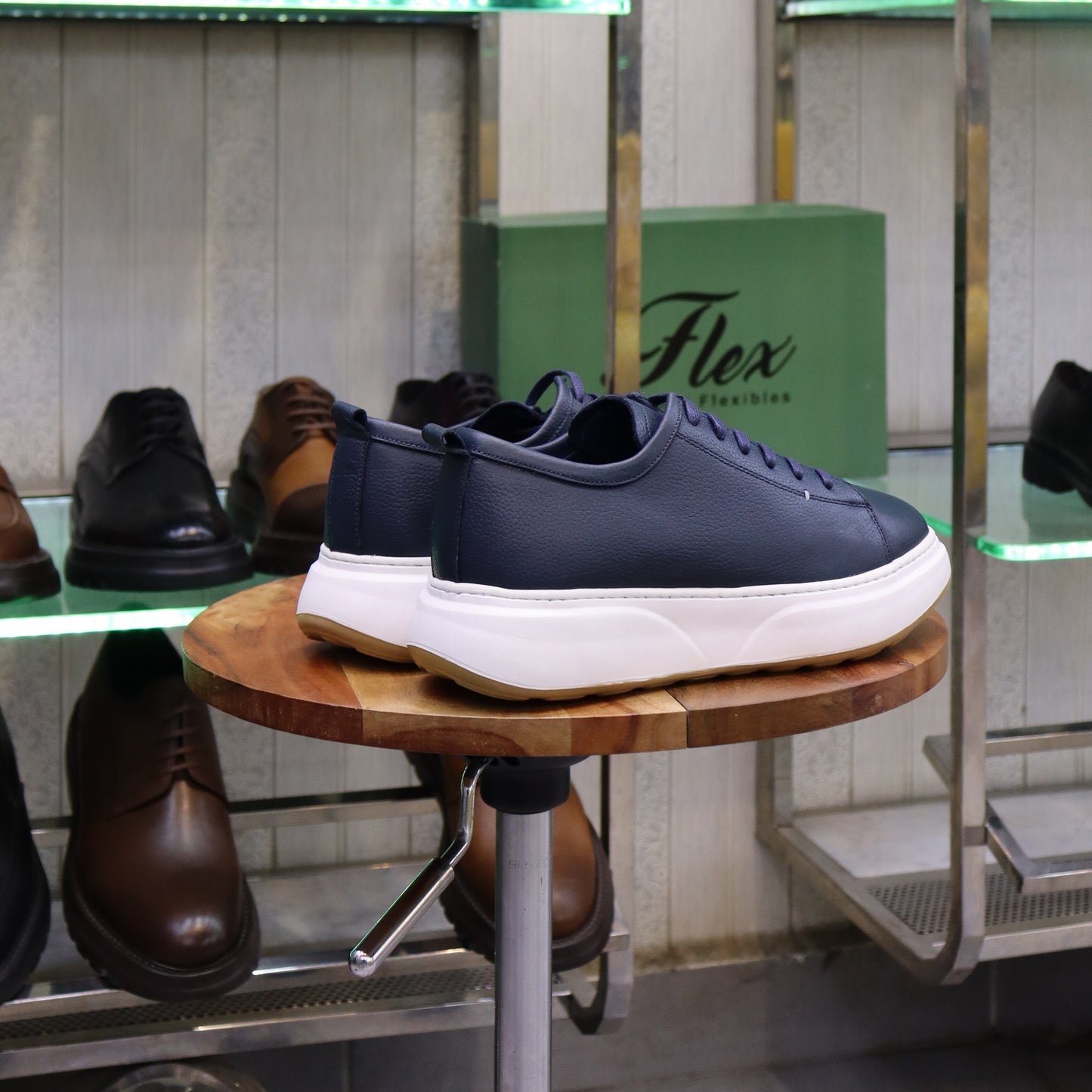 Basket En Cuir Blue Marine - Cala