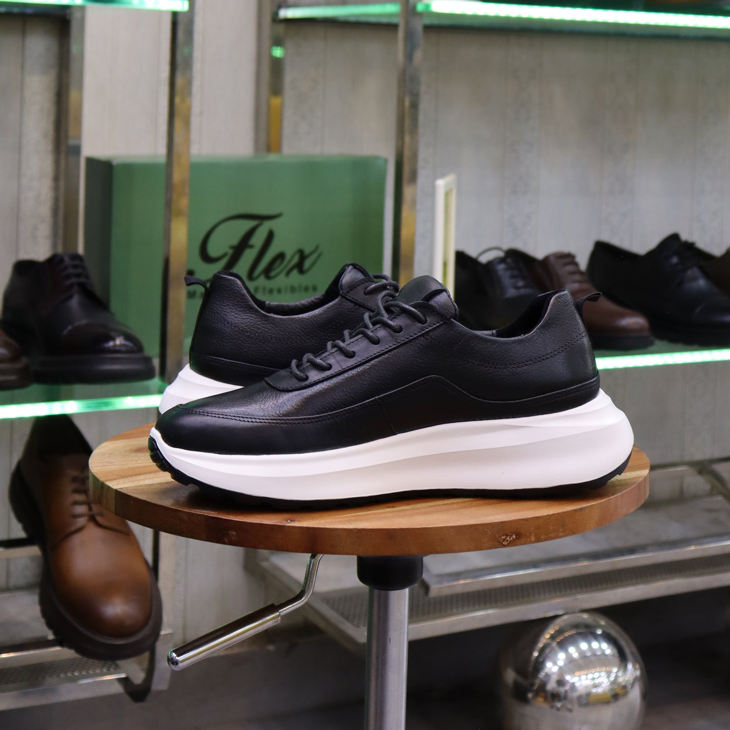 Basket En Cuir Noir - Ouazzane