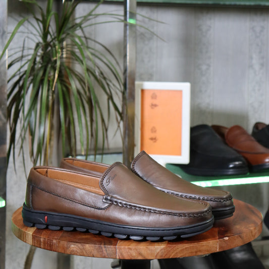 Mocassin En Cuir  homme en cuir naturel  - Flexshoes, confort et style marocain