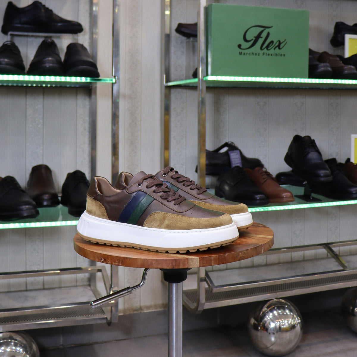 Basket en cuir kaki marron homme bande tricolore marine verte semelle chunky blanche - Flexshoes Maroc