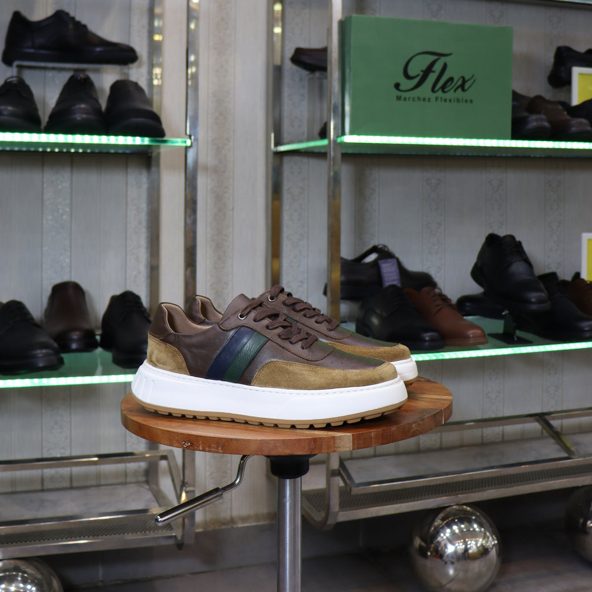 Basket en cuir kaki marron homme bande tricolore marine verte semelle chunky blanche - Flexshoes Maroc